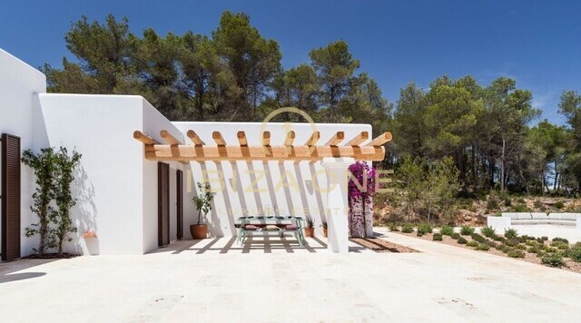 Lussuosa Finca di Nuova Costruzione in una Posizione Tranquilla e Centrale in Vendita, Ibiza