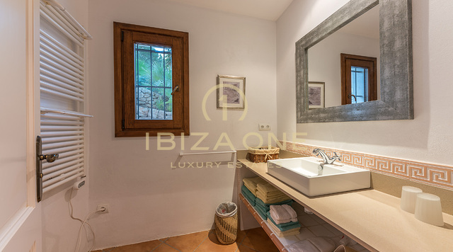 عقارات فاخرة عالية الجودة مع منزل رئيسي وبيت ضيافة للبيع، إيبيزا - عقارات فاخرة عالية الجودة مع منزل رئيسي وبيت ضيافة للإيجار، إيبيزا