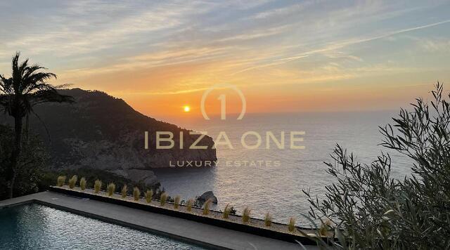 Superbe villa de style méditerranéen avec licence touristique et vue imprenable sur la mer à vendre