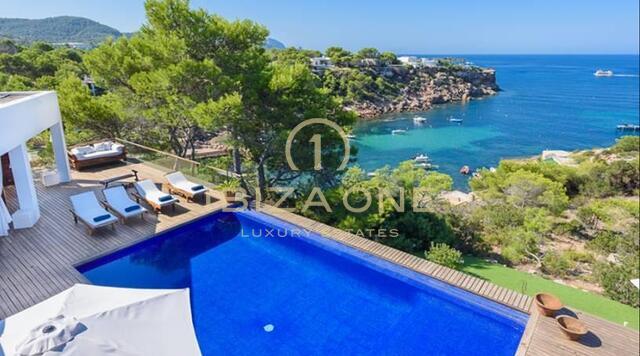 Proprietà in prima linea di mare con 3 case separate e accesso al mare in vendita, Ibiza - ville di lusso fronte mare in vendita, Ibiza - case sull'acqua di lusso in vendita, Ibiza - Proprietà in prima linea di mare con 3 case separate e accesso al mare in affitto, Ibiza - ville di lusso fronte mare in affitto, Ibiza - case sull'acqua di lusso in affitto, Ibiza -