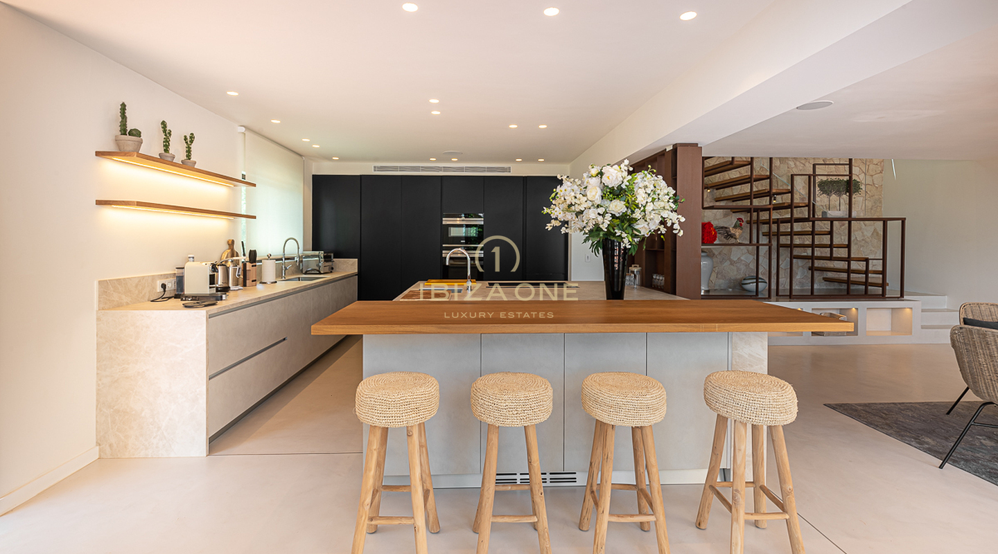 Moderne Luxusvilla mit Meerblick und Vermietungslizenz zu vermieten, Ibiza – Luxushaus in der Nähe von Ibiza und den Yachthäfen zu verkaufen, Ibiza