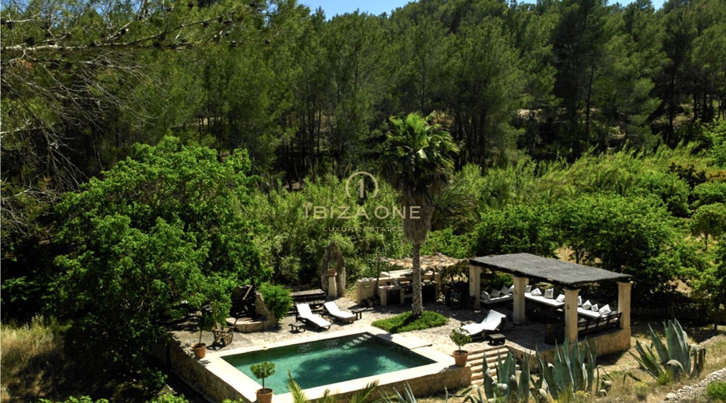 Finca de luxe originale à Ibiza avec projet Blakstad à vendre, Ibiza - Finca de luxe originale à Ibiza avec projet Blakstad à louer, Ibiza