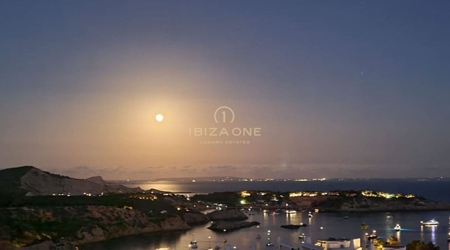 Fabuleux terrain vue mer avec prestigieux projet architectural SAOTA à vendre