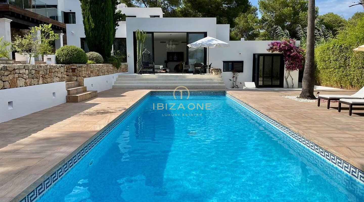 Superb luxury villa high on a mountain with views of the sea, Salinas and Formentera for sale