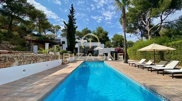 Superb luxury villa high on a mountain with views of the sea, Salinas and Formentera for sale
