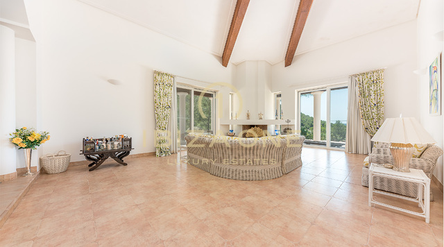 Se vende espaciosa villa en el norte de la isla