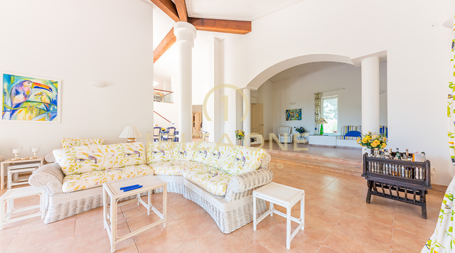 Großzügige Villa im Norden der Insel zum Verkauf