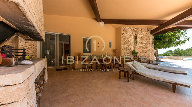 Spaziosa villa in vendita nel nord dell'isola