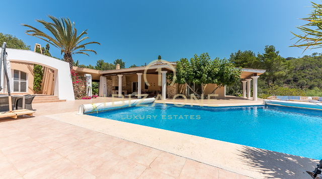 Spaziosa villa in vendita nel nord dell'isola