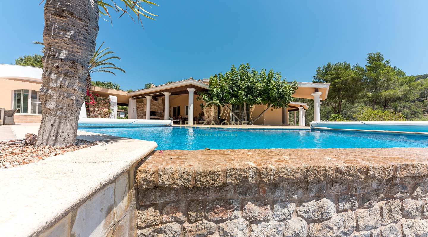 Se vende espaciosa villa en el norte de la isla