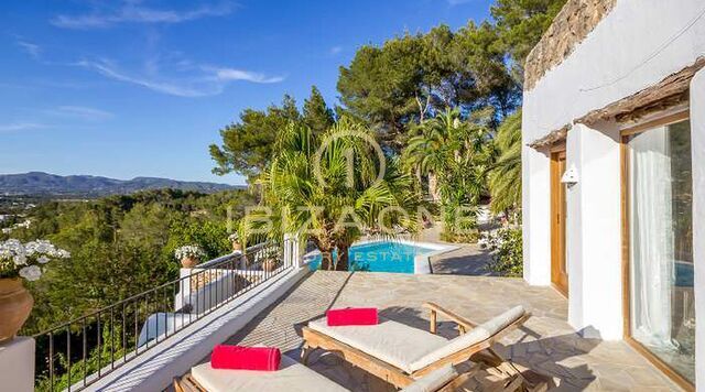 150 year old Ibiza finca with 3 houses for sale