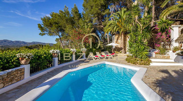 150 year old Ibiza finca with 3 houses for sale