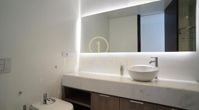 3 bedroom apartment overlooking Dalt Vila in Es Pouet for sale