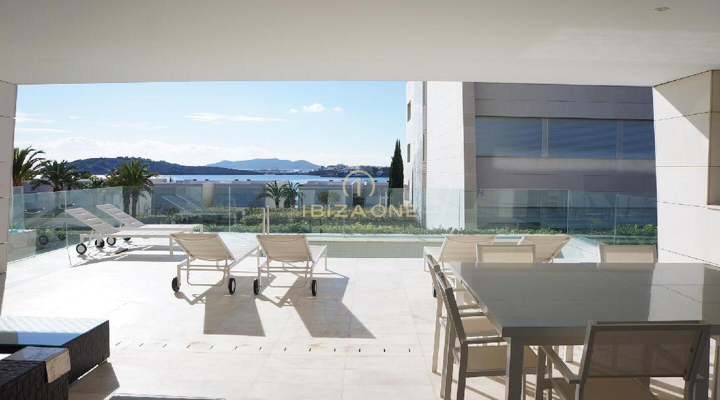 3 slaapkamer appartement met uitzicht op Dalt Vila in Es Pouet te koop