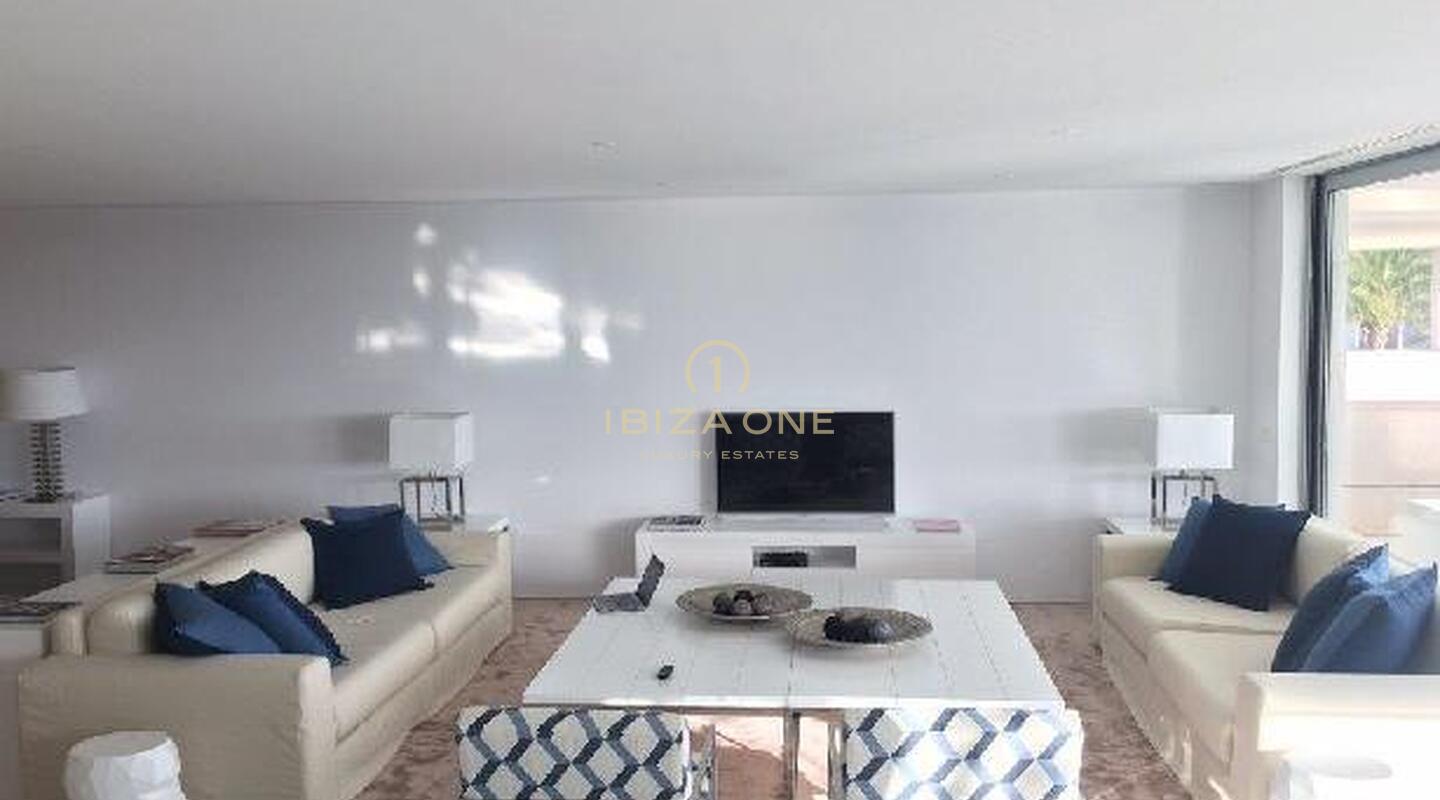 Magnífico apartamento de lujo con vistas al mar y Dalt Vila en Es Pouet en venta, Ibiza