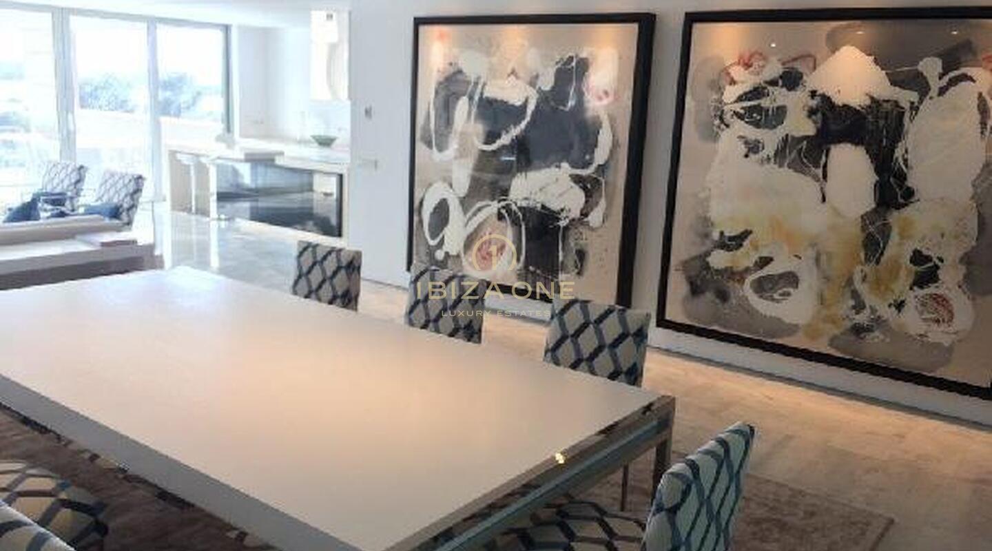Magnífico apartamento de lujo con vistas al mar y Dalt Vila en Es Pouet en venta, Ibiza