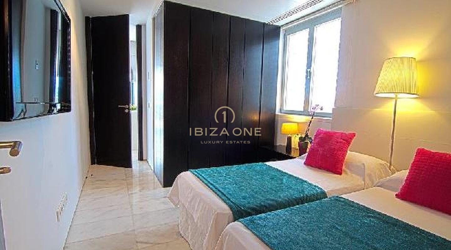 Superb luxury apartment overlooking the sea and Dalt Vila in Es Pouet for sale, Ibiza