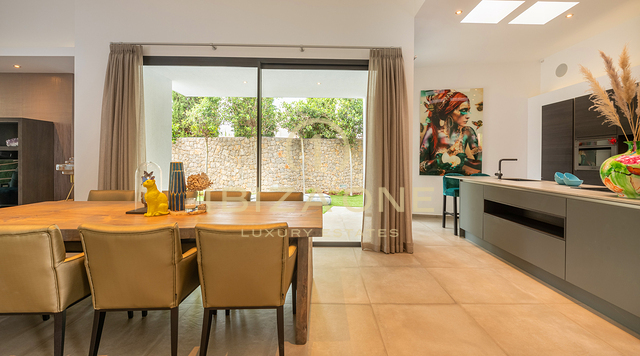 Exklusive Stadt Villa mit Pool zum Verkauf