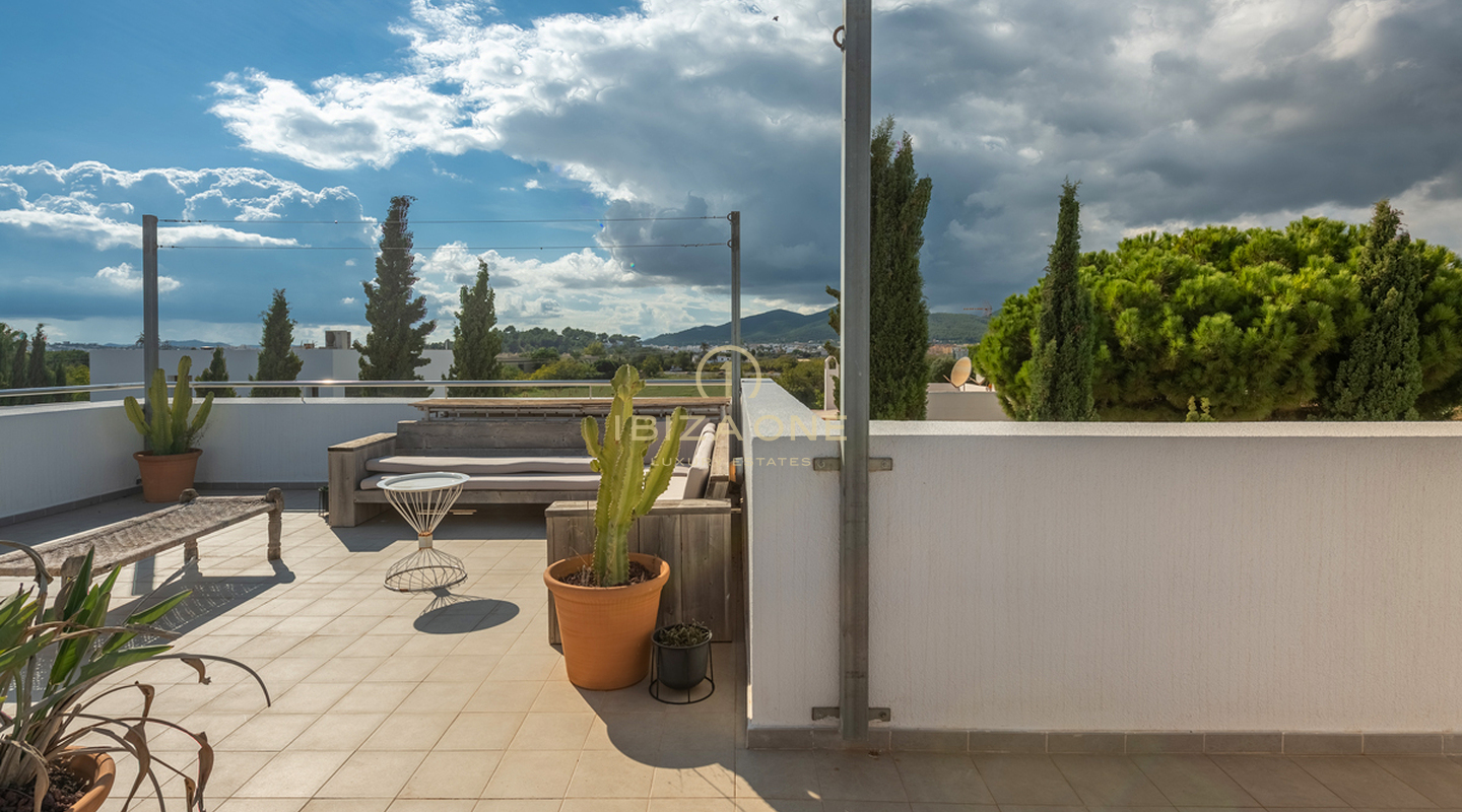 Villa de ville exclusive avec piscine à vendre