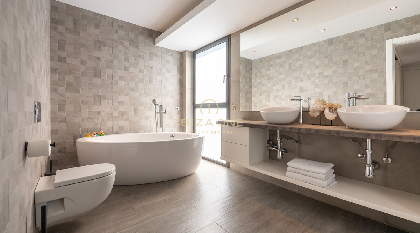 Exclusiva villa de pueblo con piscina en venta