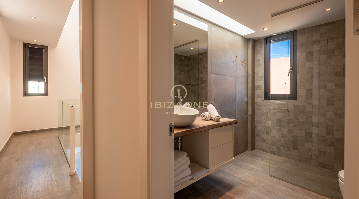 Exklusive Stadt Villa mit Pool zum Verkauf