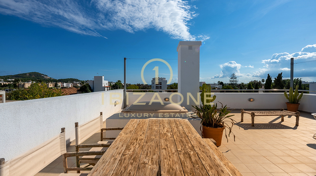 Exklusive Stadt Villa mit Pool zum Verkauf