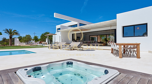 Villa de luxe moderne et familiale à louer, Ibiza - Villa de luxe moderne et familiale à vendre, Ibiza