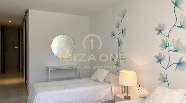 Appartement de luxe à Es Pouet avec vue sur la mer et la ville d'Ibiza à vendre, Ibiza