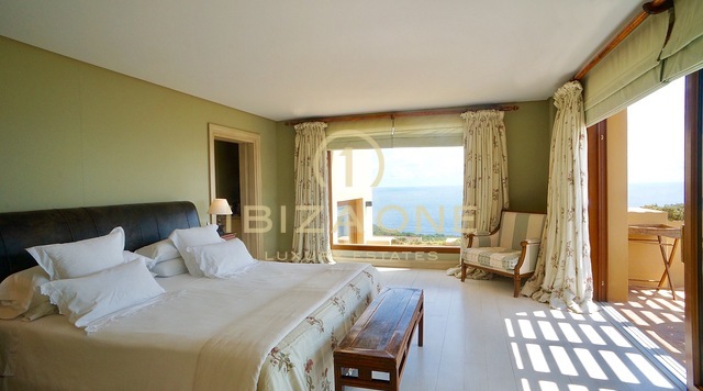 Majestuosa villa con vistas 360º al mar, Dalt Vila y Formentera en venta