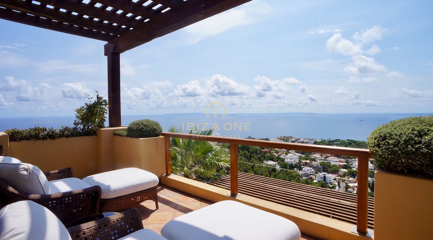 Majestuosa villa con vistas 360º al mar, Dalt Vila y Formentera en venta