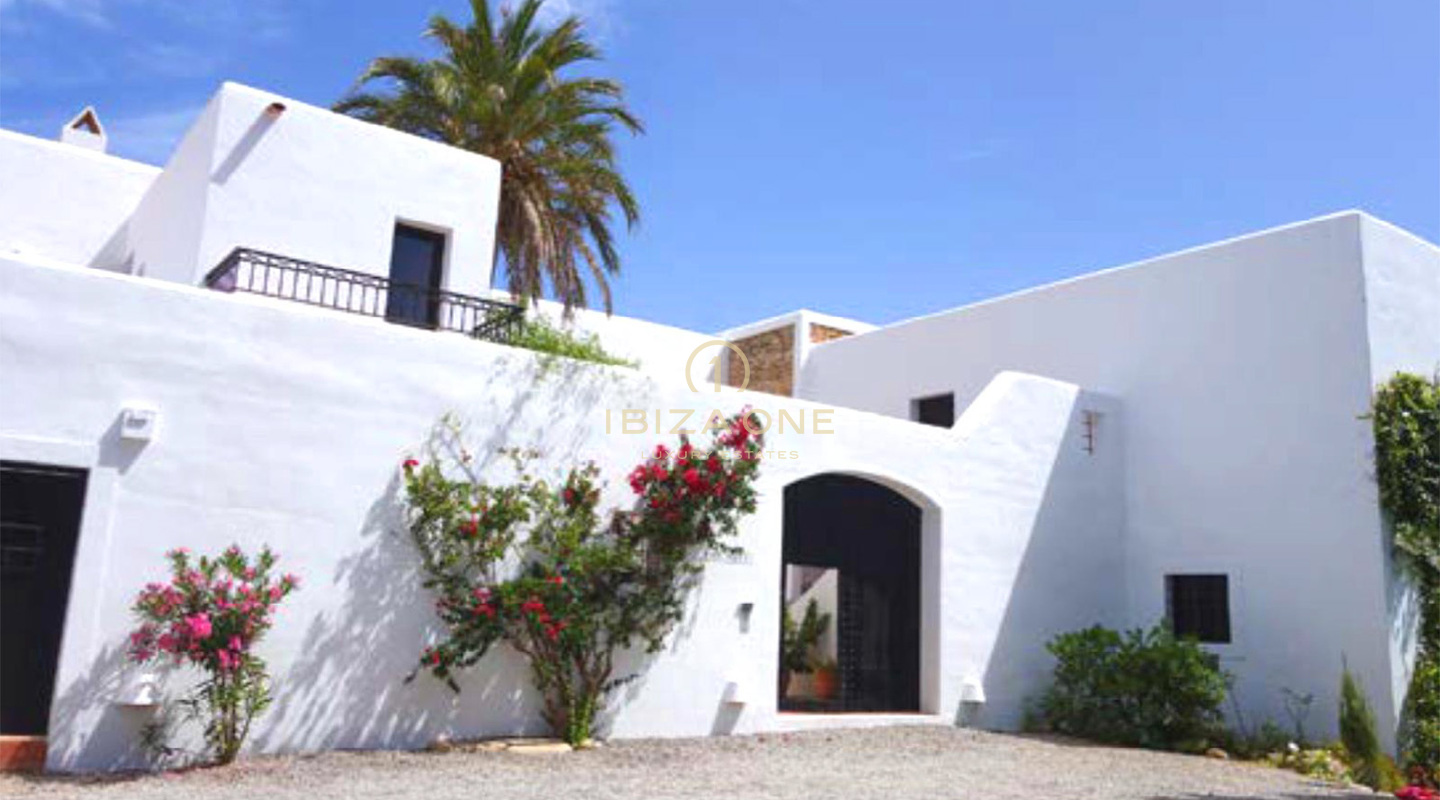 Proprietà Finca con vista sul mare e sul centro storico di Ibiza in vendita