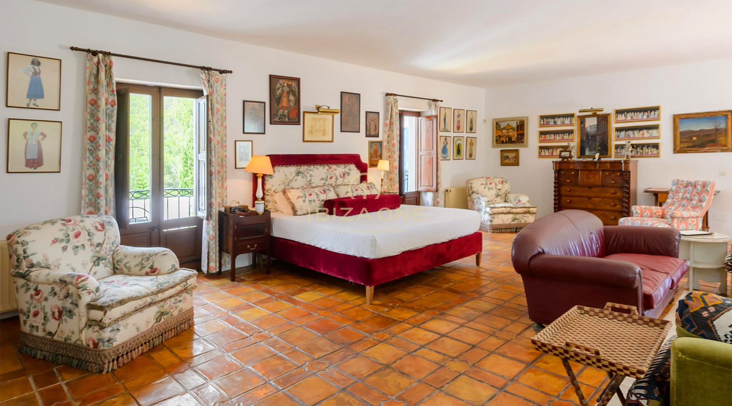 Proprietà Finca con vista sul mare e sul centro storico di Ibiza in vendita