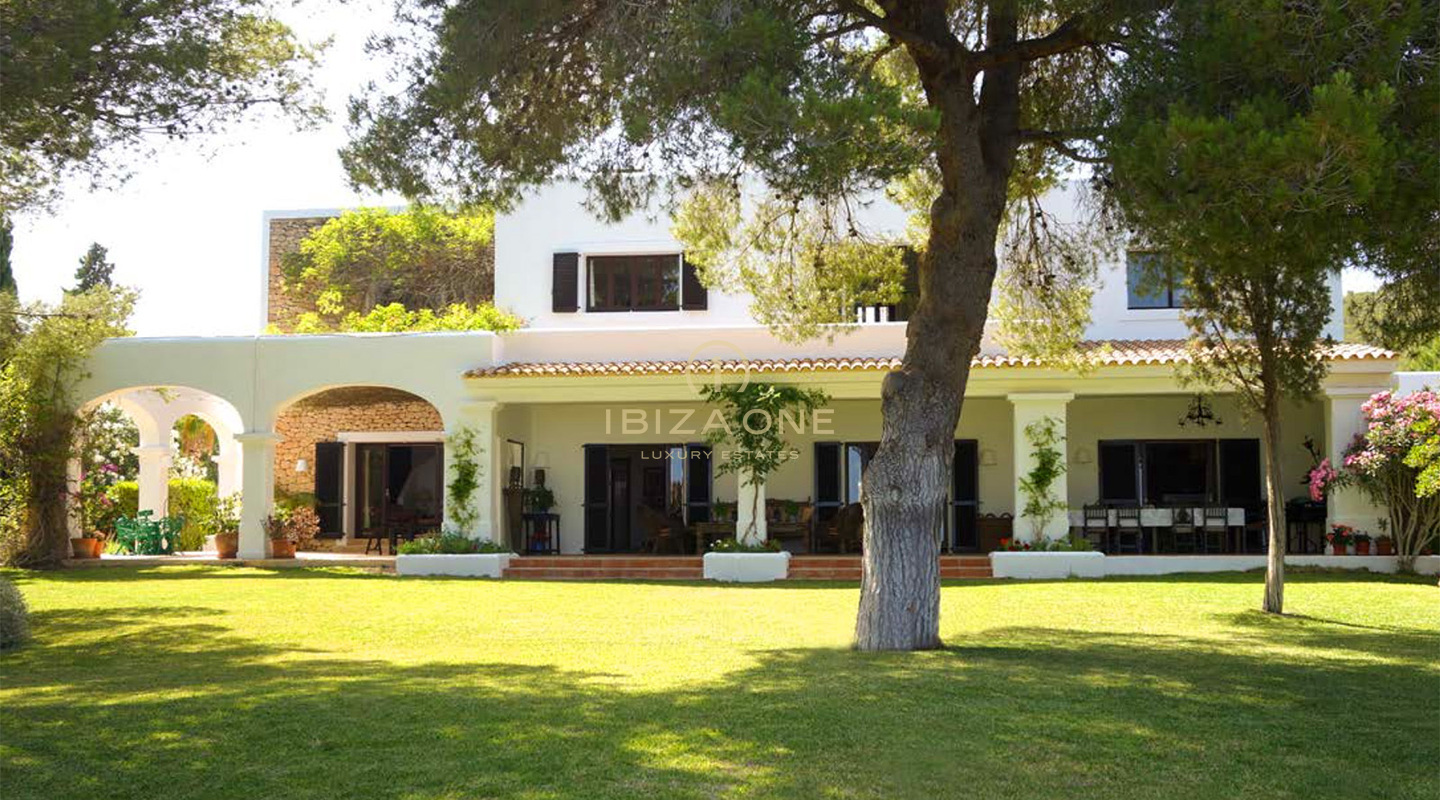 Proprietà Finca con vista sul mare e sul centro storico di Ibiza in vendita
