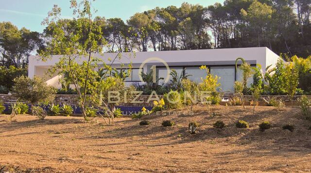 Newly built luxury property for sale