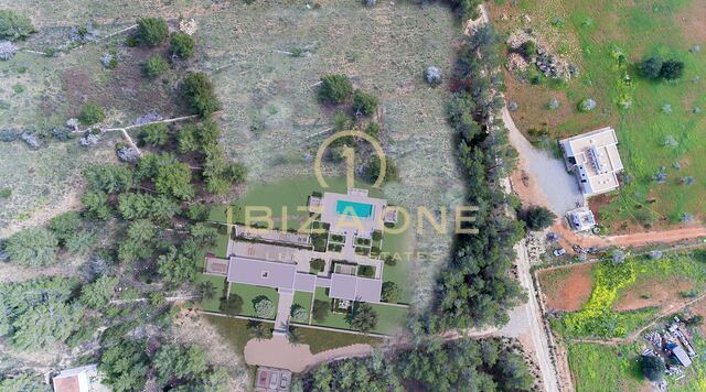 Finca Blakstad nouvellement construite à quelques minutes de Santa Gertrudis à vendre