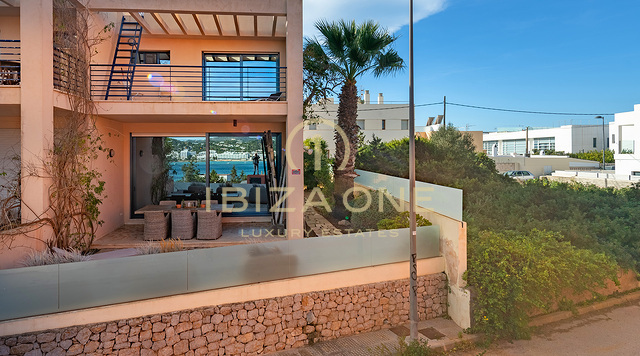 Gran casa adosada de lujo en Illa Plana con vistas al mar en venta, Ibiza - Gran casa adosada de lujo en Illa Plana con vistas al mar en alquiler, Ibiza