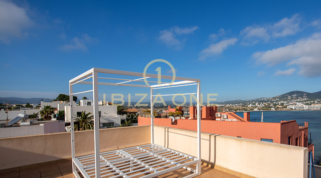 Grande maison de ville de luxe à Illa Plana avec vue sur la mer à vendre, Ibiza - Grande maison de ville de luxe à Illa Plana avec vue sur la mer à louer, Ibiza