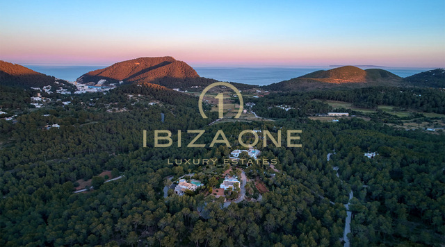Belle villa proche du golf d'Ibiza à vendre