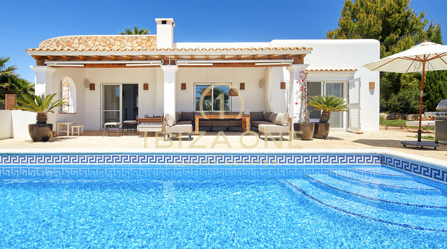Belle villa proche du golf d'Ibiza à vendre