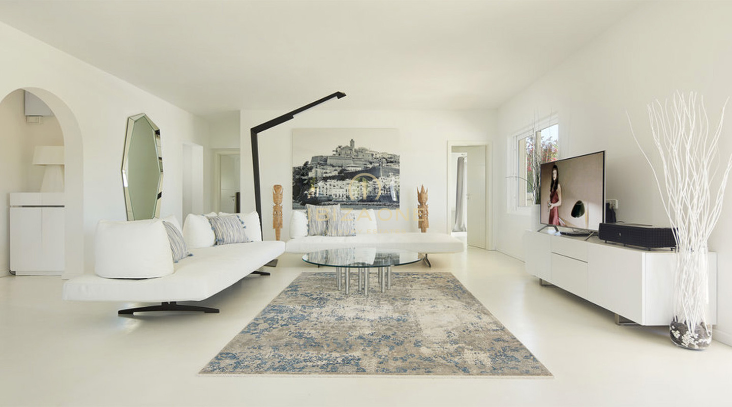 Belle villa proche du golf d'Ibiza à vendre