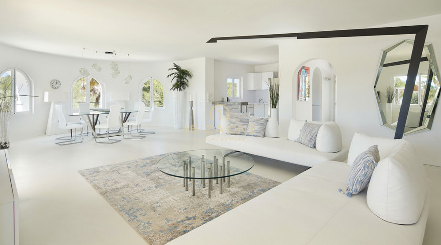 Preciosa villa cerca del campo de golf de Ibiza en venta