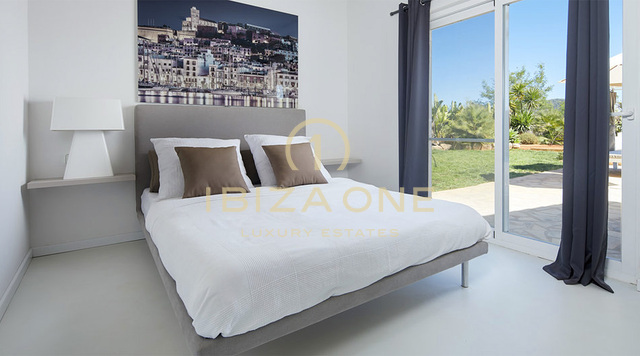 Belle villa proche du golf d'Ibiza à vendre