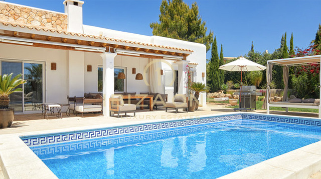 Belle villa proche du golf d'Ibiza à vendre