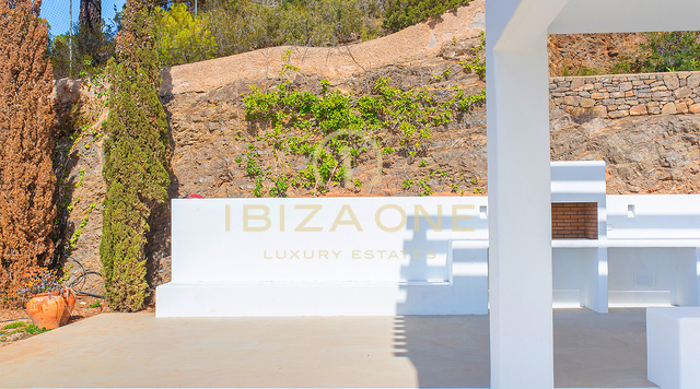 Proprietà di lusso originale Blakstad Design in vendita con fantastica vista sul mare e sul paesaggio, Ibiza