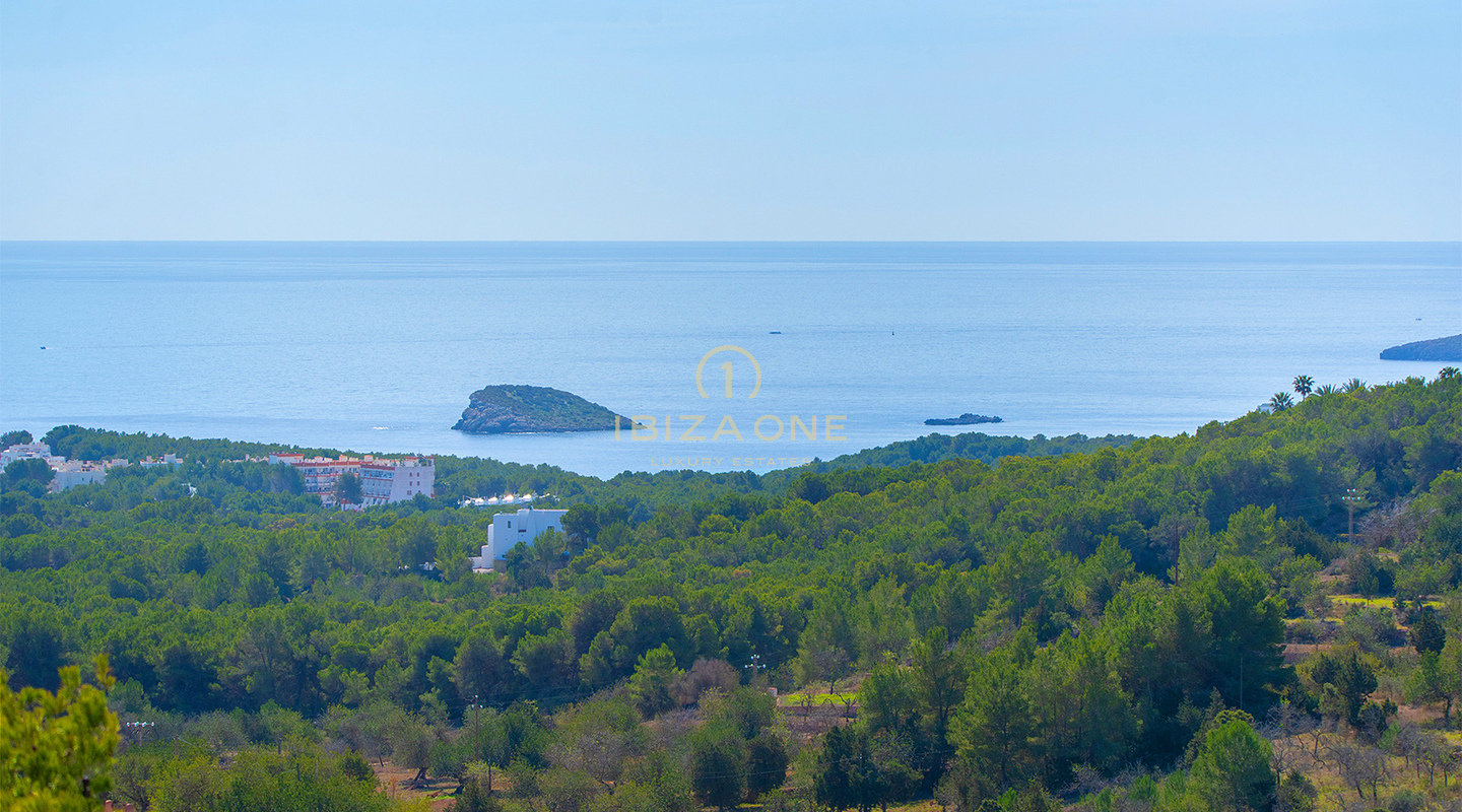 Propriété de luxe originale de Blakstad Design à vendre avec une vue fantastique sur la mer et le paysage, Ibiza