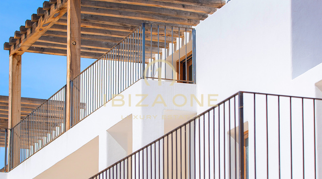 Propriété de luxe originale de Blakstad Design à vendre avec une vue fantastique sur la mer et le paysage, Ibiza