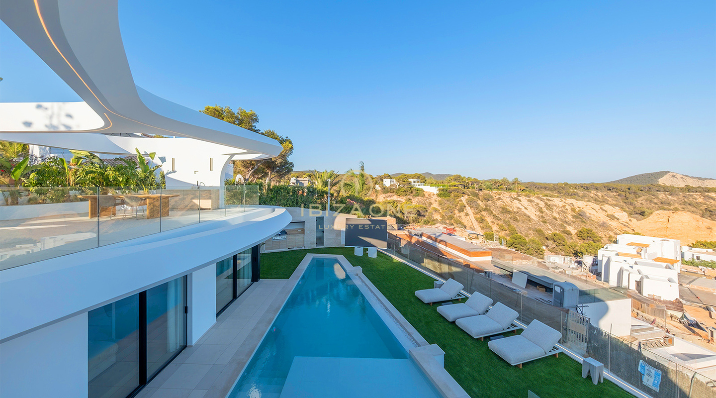 Straordinaria proprietà di lusso con vista sul mare in un'urbanizzazione esclusiva in vendita, Ibiza