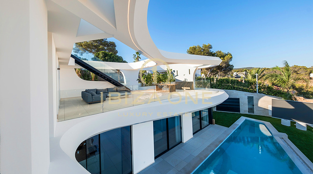 Extraordinary luxury property with sea views in an exclusive urbanization for sale, Ibiza