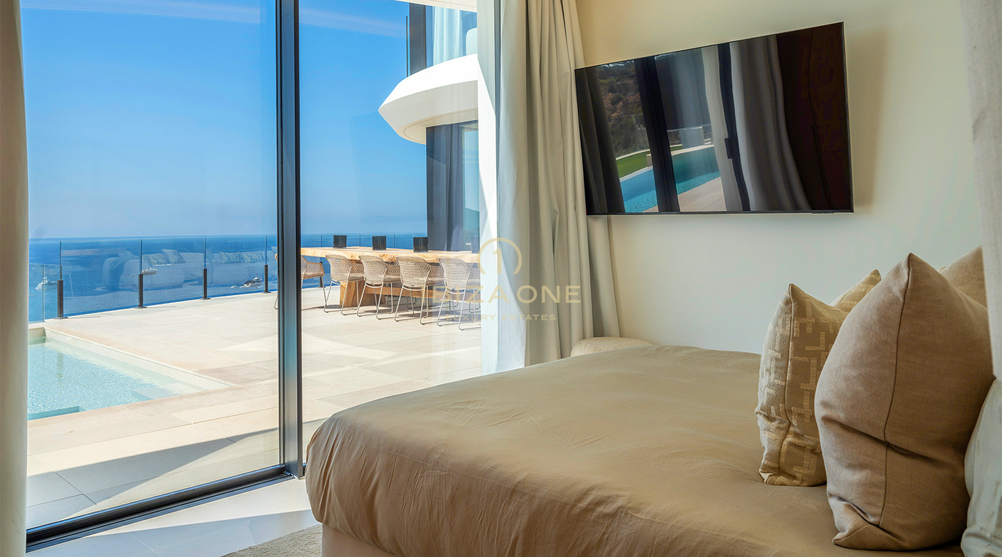 Propriété de luxe extraordinaire avec vue sur la mer dans une urbanisation exclusive à vendre, Ibiza