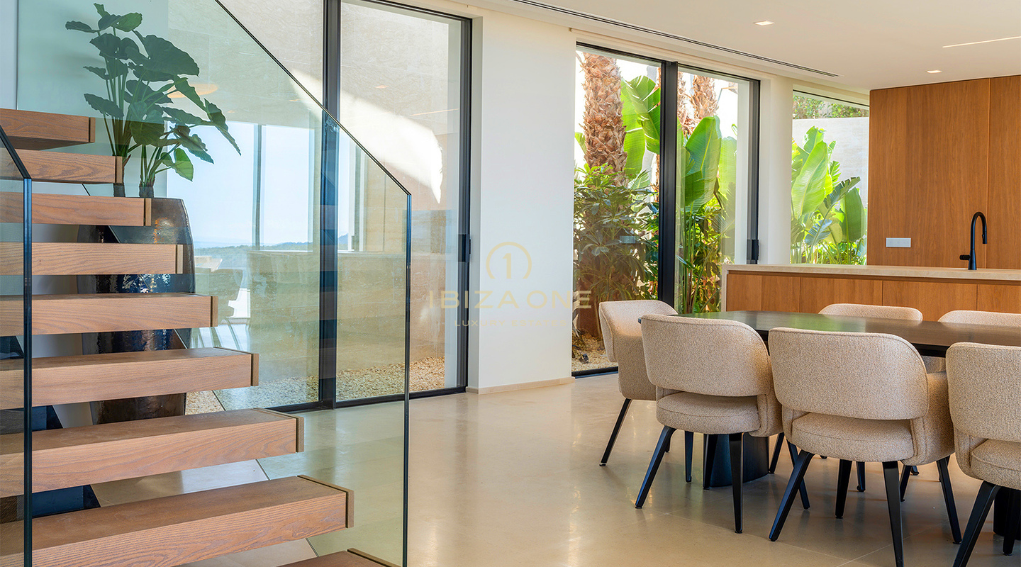 Propriété de luxe extraordinaire avec vue sur la mer dans une urbanisation exclusive à vendre, Ibiza